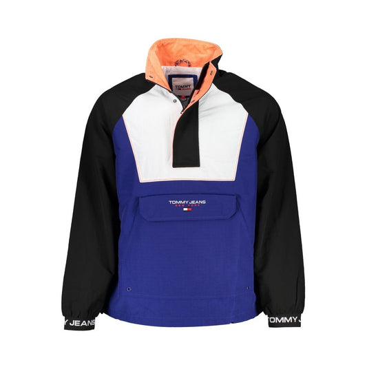 This Jacket by Tommy Hilfiger for men in nylon blue showcases a magnificent silhouette, meticulously crafted with a distinctive and functional pockets for a magnificent finish.