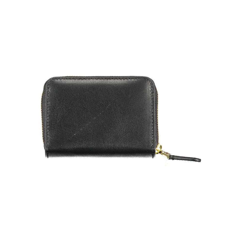 Cardholder Wallet by Ralph Lauren for women in leather black features a streamlined silhouette, showcasing the streamlined Leather Cardholder Wallet design with sophisticated card-organization coin-purse for a premium look.