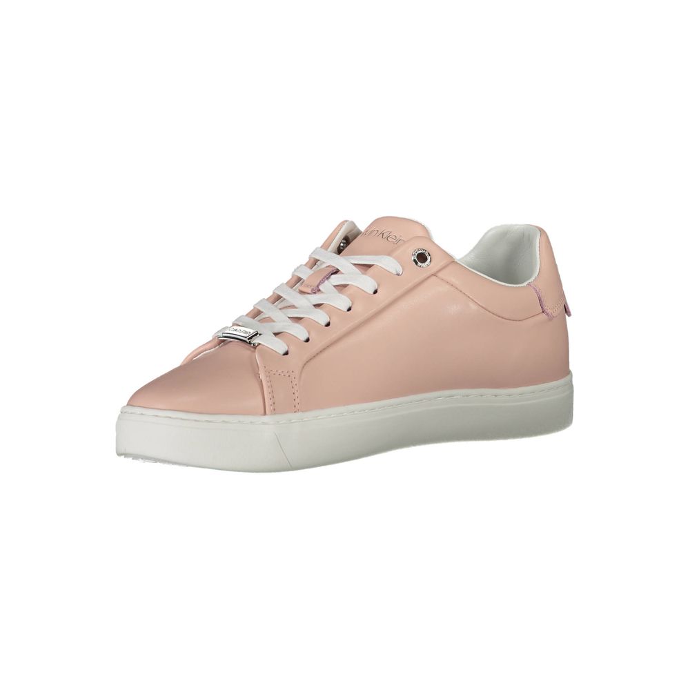 Sneakers by Calvin Klein for women in polyester polyethylene leather pink presents a sumptuous silhouette as Women's Fashion Polyester Polyethylene Leather Sneakers, expertly defined by a sumptuous fashion style for a sumptuous, high-fashion look.