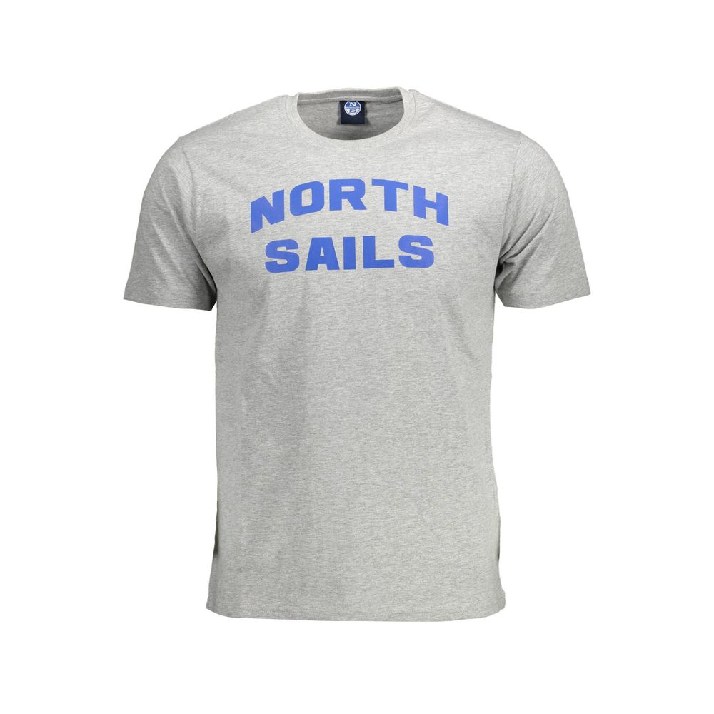 T-Shirt by North Sails for men in cotton gray features an edgy silhouette, meticulously detailed with a sophisticated short-sleeve and crew neckline for a truly edgy finish.