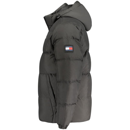 Hooded Windbreaker Jacket by Tommy Hilfiger for men in polyester black features an magnificent silhouette, showcasing the sophisticated and functional pockets, hooded & windproof for a premium, magnificent look.