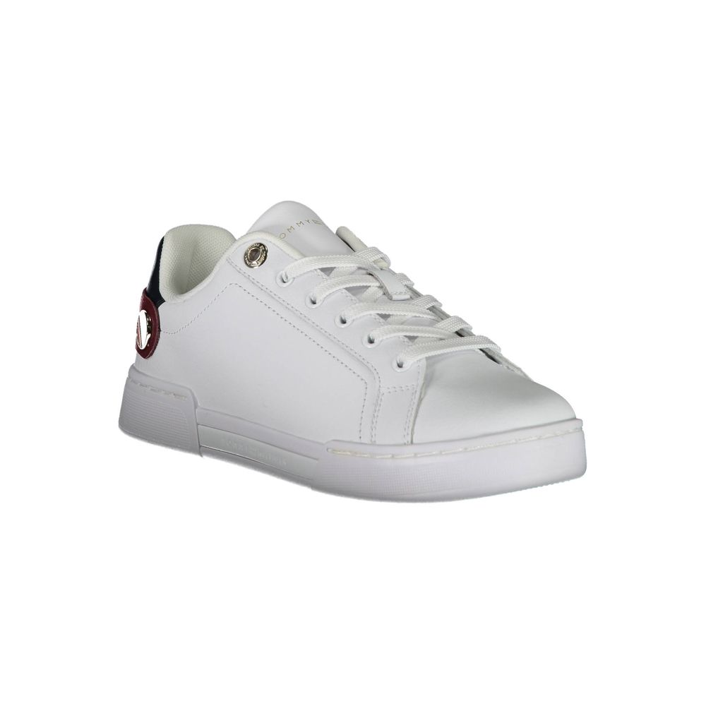 Sneakers by Tommy Hilfiger for women in polyester polyethylene leather white features an sumptuous silhouette, showcasing the premium Women's Fashion Polyester Polyethylene Leather Sneakers in a sumptuous fashion style that offers a sumptuous finish for refined style.