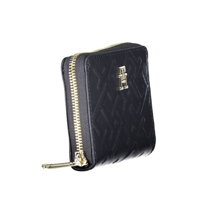 Wallet by Tommy Hilfiger for women in polyethylene blue & signature features a streamlined silhouette, showcasing the streamlined Polyethylene Wallet design with sophisticated for a premium look.