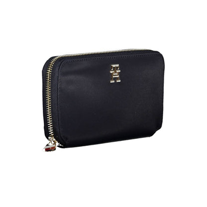 Cardholder Wallet by Tommy Hilfiger for women in nylon blue presents a streamlined silhouette, showcasing the sophisticated design of the Nylon Cardholder Wallet collection with functional card-organization coin-purse.