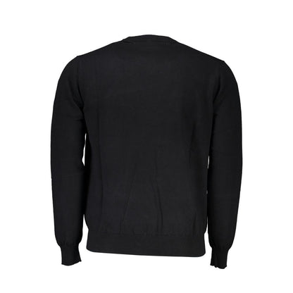 Sweater by Harmont & Blaine for men in cotton black showcases a sumptuous silhouette, artfully finished with a sumptuous crew neckline and for a sophisticated, sumptuous look.