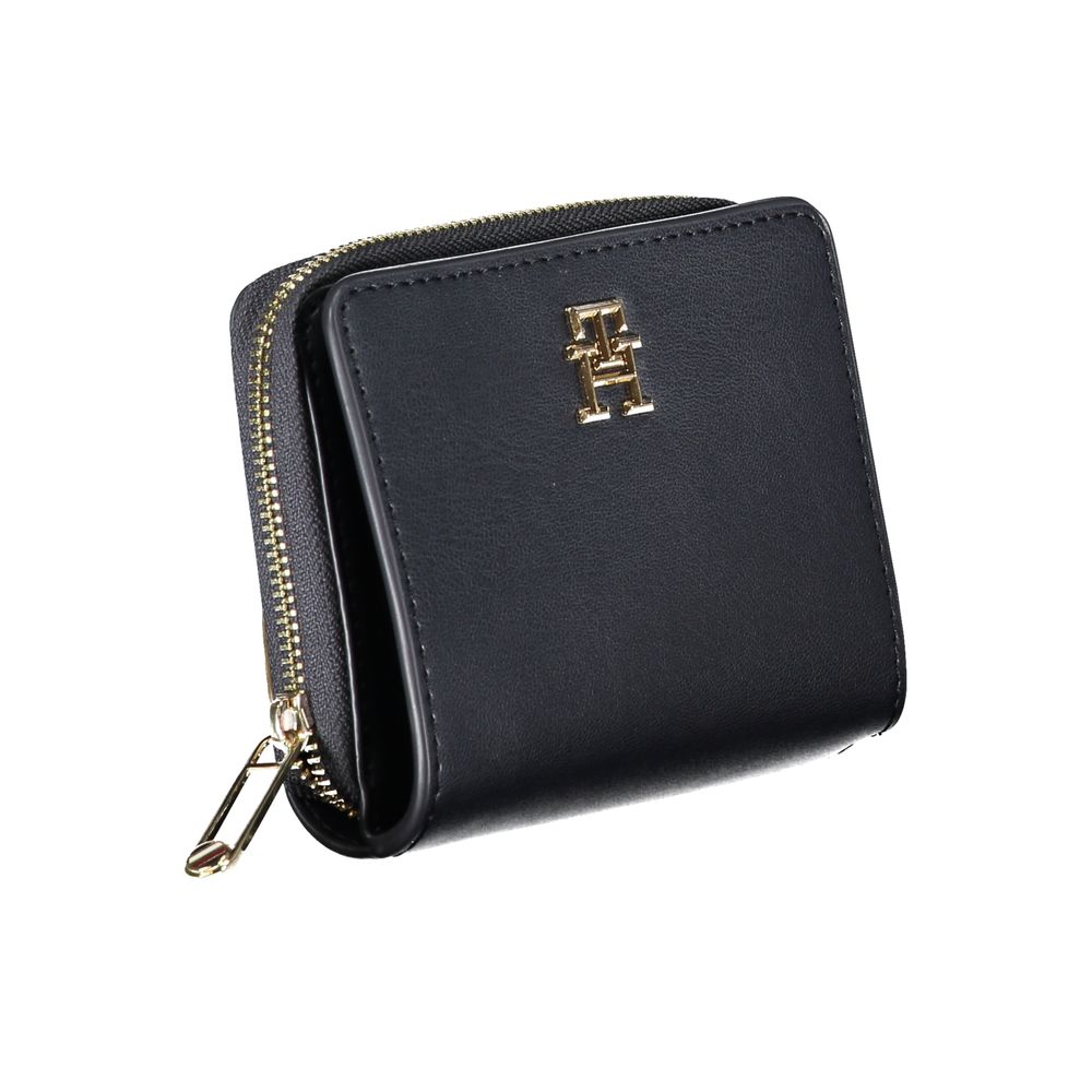 Wallet by Tommy Hilfiger for women in polyethylene blue showcases a refined silhouette, artfully detailed with the signature style of the Polyethylene Wallet and functional coin-purse.