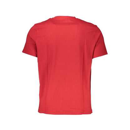 T-Shirt by North Sails for men in cotton red & print showcases a unassuming silhouette, artfully detailed with a refined and unassuming for a sophisticated, contemporary look.
