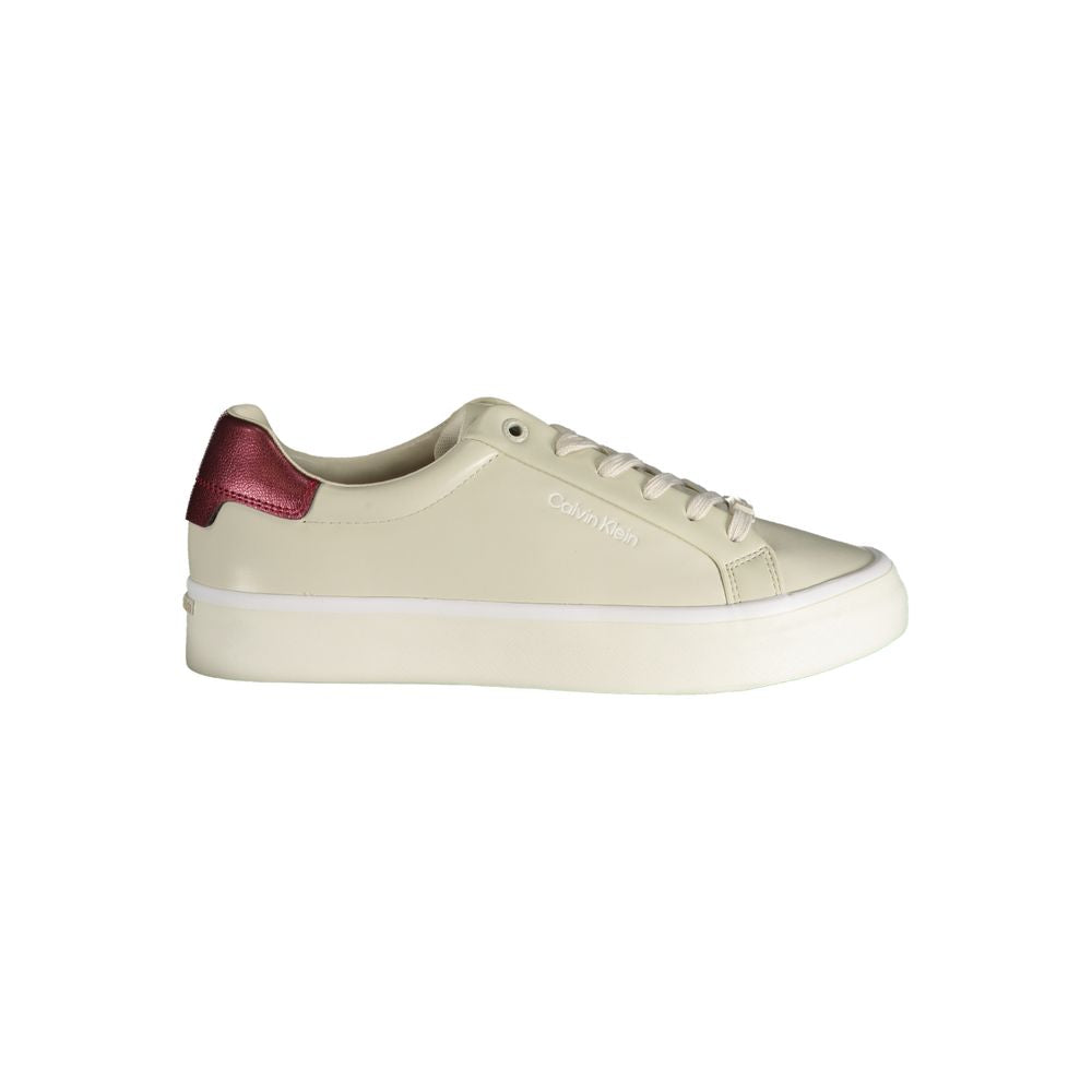 Sneakers by Calvin Klein for women in polyester polyurethane leather beige & print features an sumptuous silhouette, showcasing the premium Women's Low-Top Polyester Polyurethane Leather Sneakers in a sumptuous low-top style that offers a sumptuous finish for refined style.