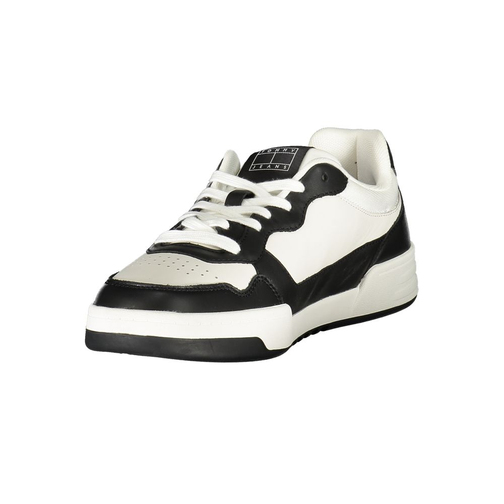 Athletic Sneakers Tommy Hilfiger men polyester polyethylene leather black & white featuring a avant-garde Men's Athletic Polyester Polyethylene Leather Sneakers design with a avant-garde athletic style for a refined finish.