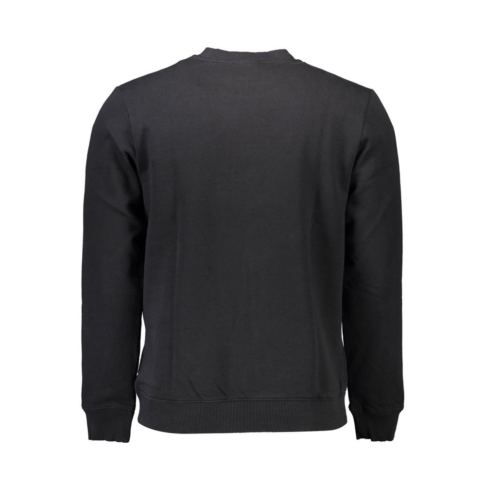Sweatshirt by Napapijri for men in organic cotton & polyester black features an exquisite silhouette, showcasing and details for a exquisite look.