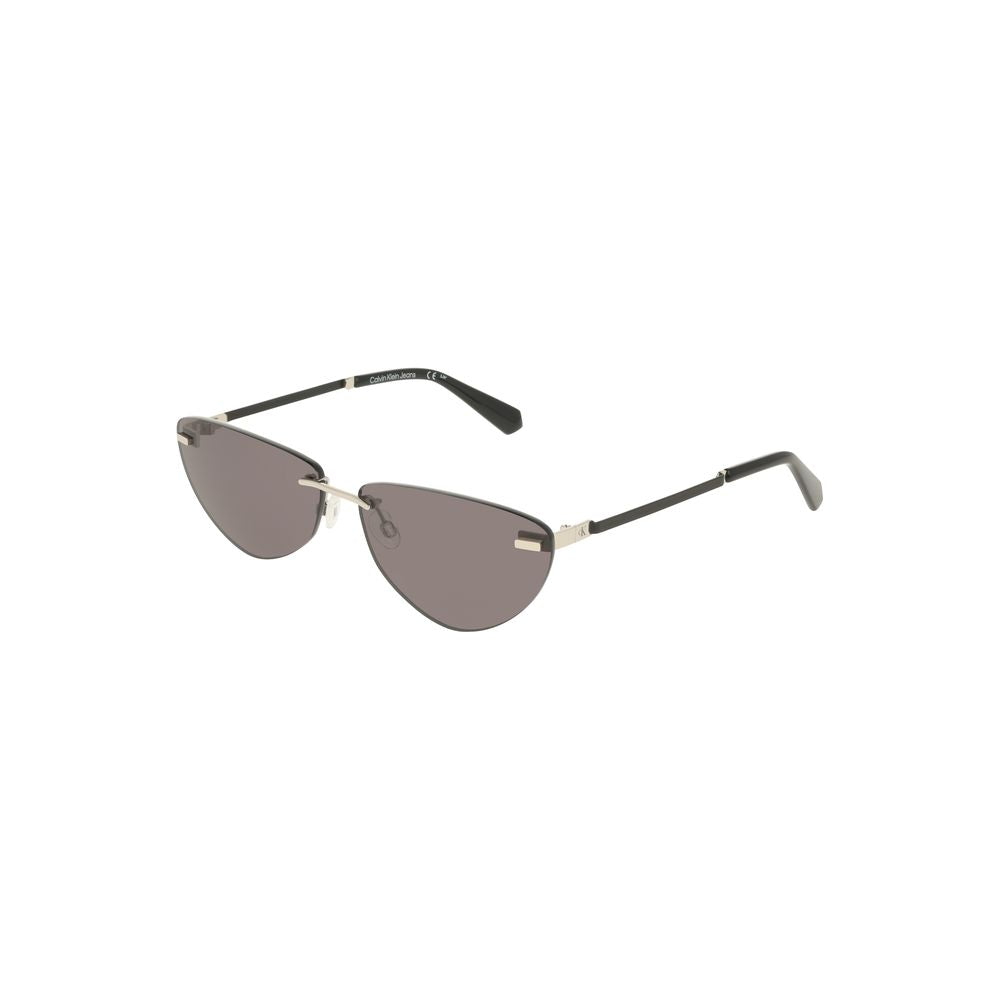 Sunglasses by Calvin Klein for women in metal black features an lustrous with black coloured frame detailing and for a lustrous aesthetic.
