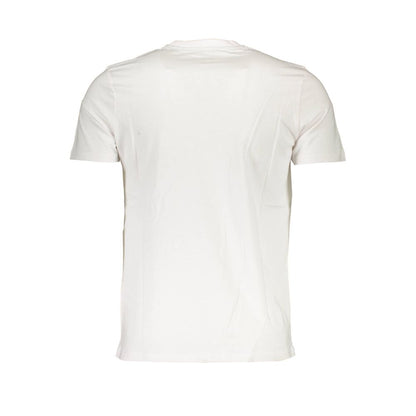 T-Shirt by North Sails for men in cotton white showcases a dramatic silhouette, elegantly detailed with a dramatic and for a truly dramatic finish.