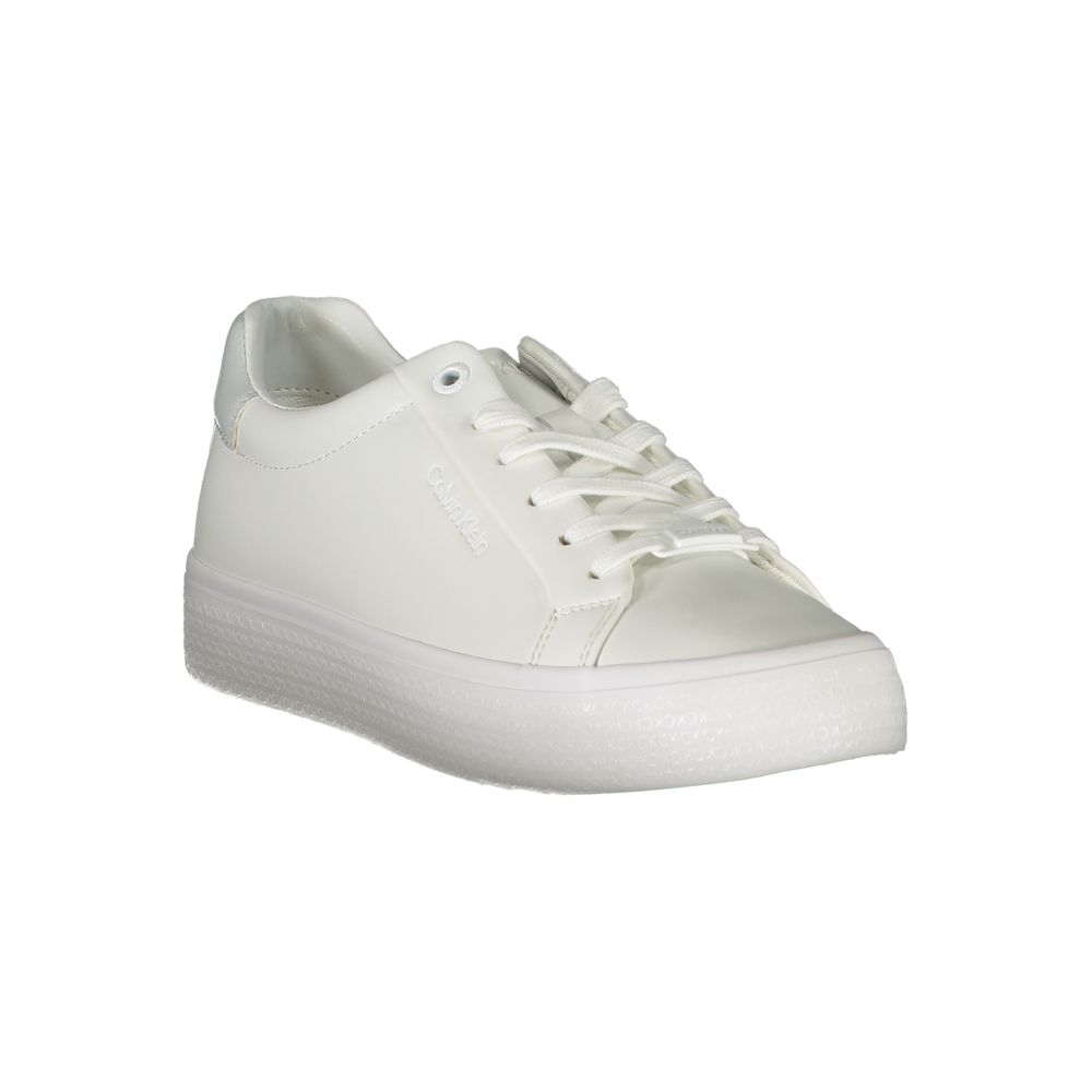 Sneakers by Calvin Klein for women in polyester polyurethane leather white presents a sumptuous silhouette as Crisp Essence Women's Low Top Polyester Polyurethane Leather Sneakers, expertly defined by a sumptuous low-top style for a sumptuous, high-fashion look.