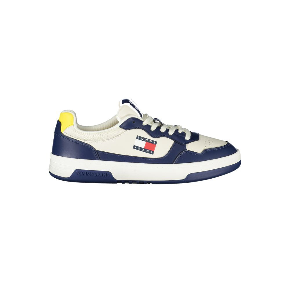Sneakers by Tommy Hilfiger for men in polyester polyethylene leather blue, white & yellow features a sumptuous design, perfectly showcasing the sumptuous athletic style of this Men's Athletic Polyester Polyethylene Leather Sneakers.