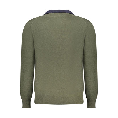 Sweatshirt by North Sails for men in cotton & lana wool blend blue & green features an exquisite silhouette, showcasing and details for a exquisite look.