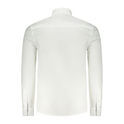 Shirt by North Sails for men in cotton white features an architectural silhouette with a refined and elegant for a architectural look.