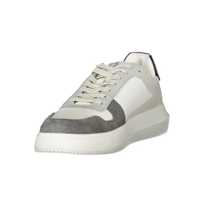 Sneakers by Calvin Klein for men in polyester polyethylene leather black, gray, green, white & print features a sumptuous design, perfectly showcasing the sumptuous fashion style of this Men's Fashion Polyester Polyethylene Leather Sneakers.