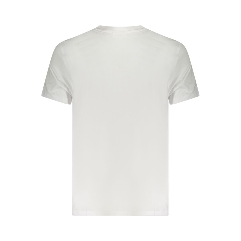 T-Shirt by Calvin Klein for men in cotton white features an edgy silhouette, meticulously detailed with a sophisticated and for a truly edgy finish.