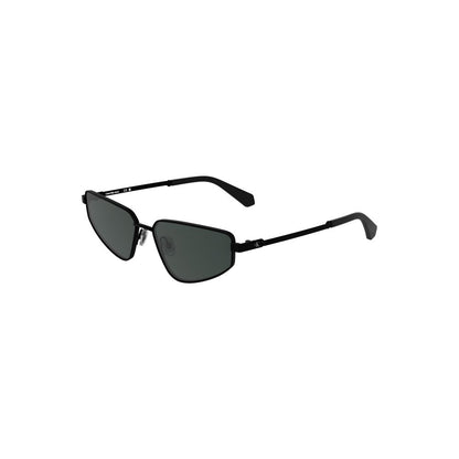 This Sunglasses by Calvin Klein for women in metal black presents a sumptuous silhouette, showcasing a sumptuous in black coloured frame and high-performance .