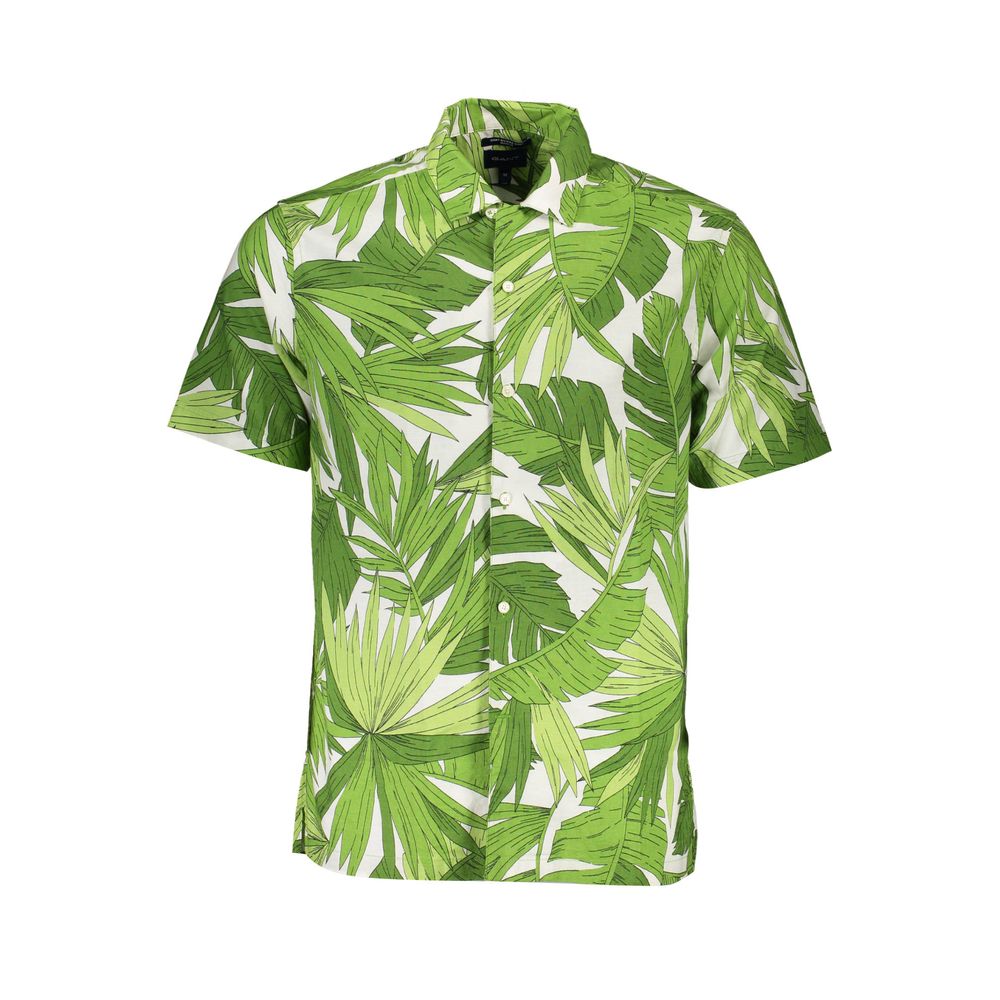 Shirt by Gant for men in organic cotton green features an polished silhouette, showcasing a sophisticated and short-sleeve detail for a truly polished finish.