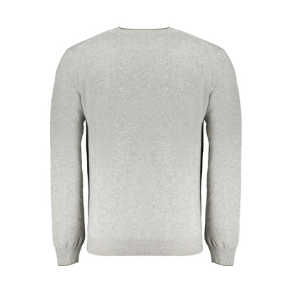 Sweater by Harmont & Blaine for men in cashmere gray showcases a sumptuous silhouette, artfully finished with a sumptuous and for a sophisticated, sumptuous look.