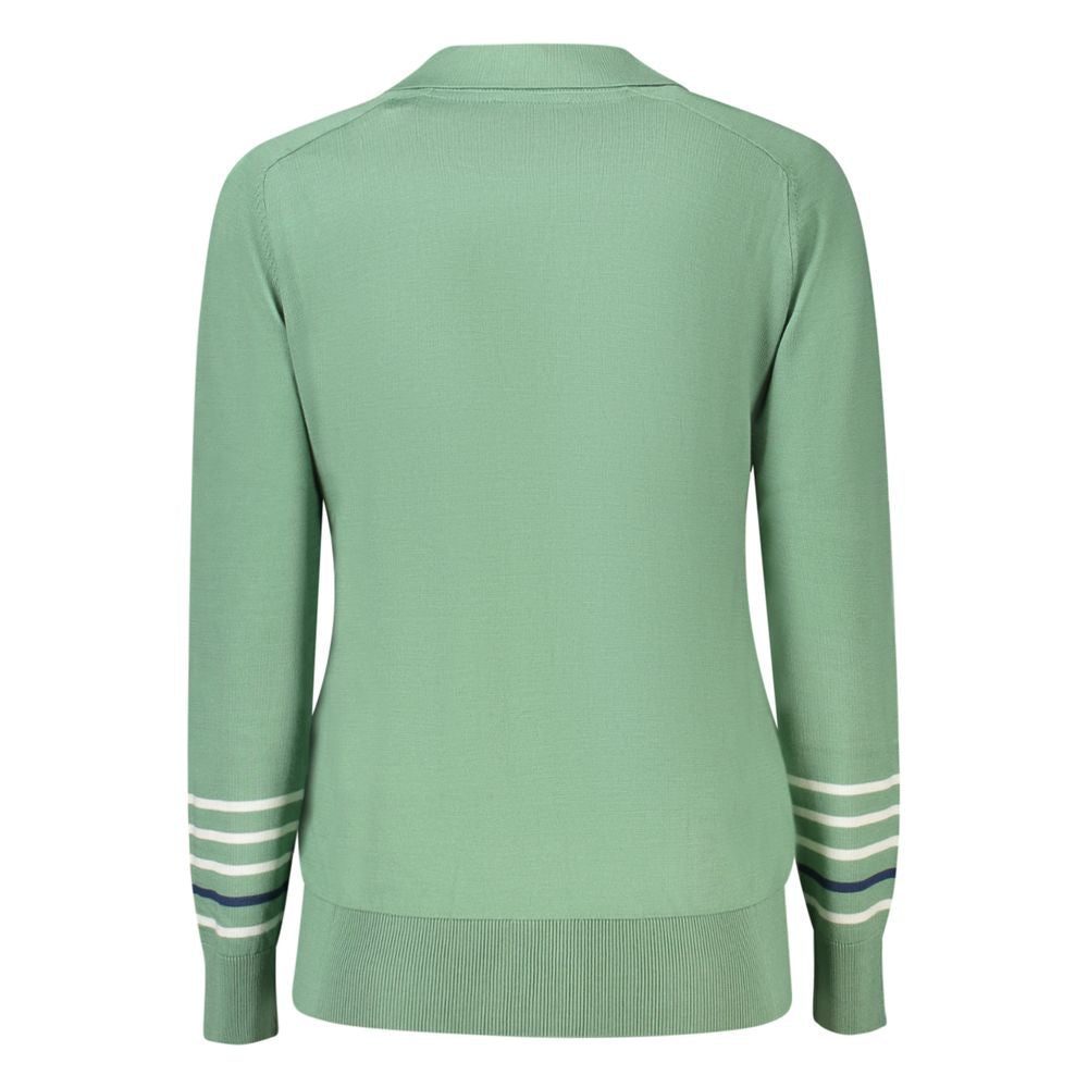 This Sweater by North Sails for women in cotton viscose green presents a understated silhouette, featuring a sophisticated and for a understated finish.