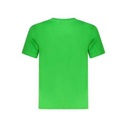 T-Shirt by North Sails for men in cotton green & print showcases a dramatic silhouette, elegantly detailed with a dramatic and for a truly dramatic finish.