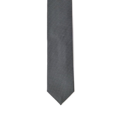 Necktie by Jil Sander for men in silk gray & jacquard features a distinguished silhouette, perfectly showcasing the distinguished details of Silk Necktie.
