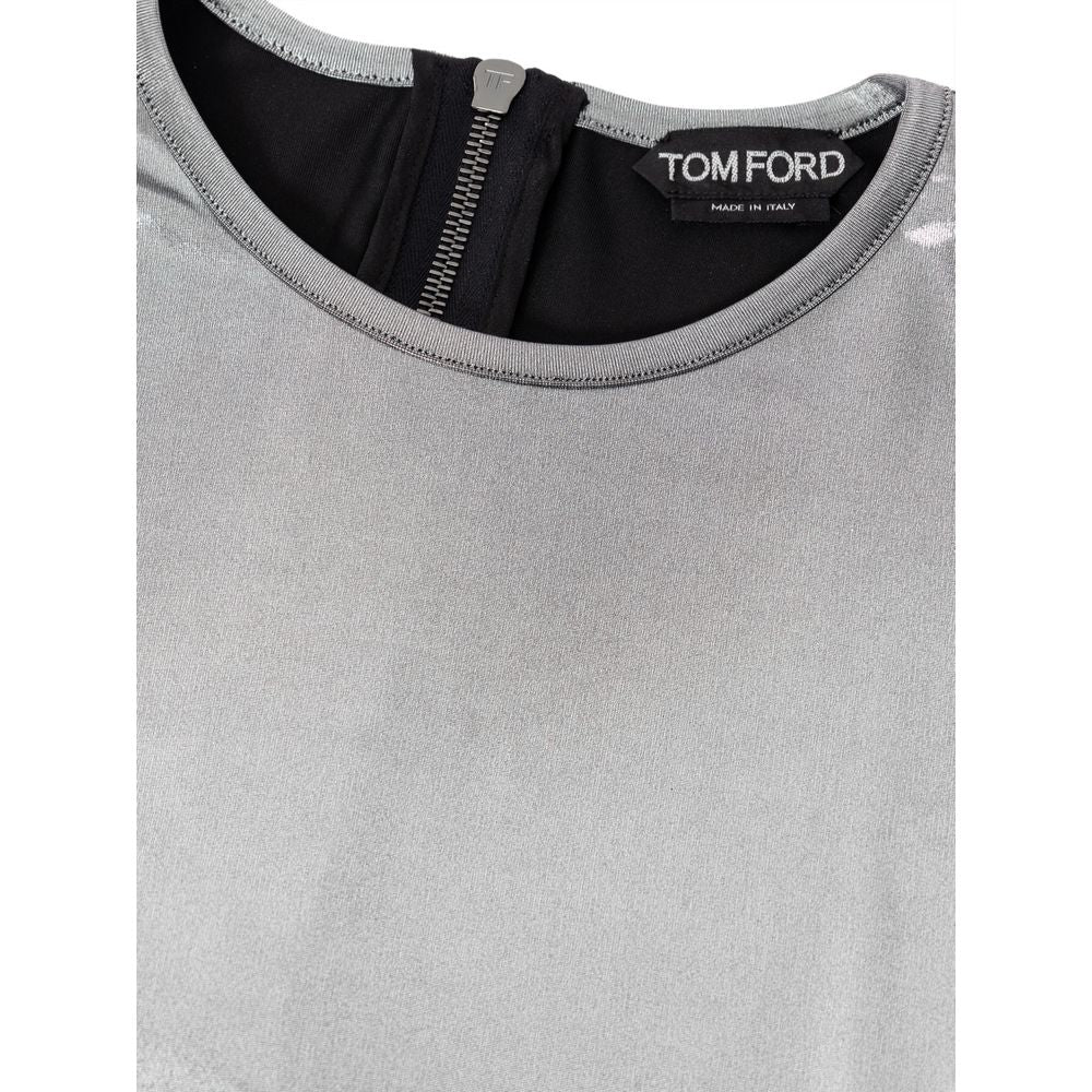 T-Shirt by Tom Ford for women in viscose gray & silver showcases a dramatic silhouette, elegantly detailed with a dramatic round neckline and for a truly dramatic finish.