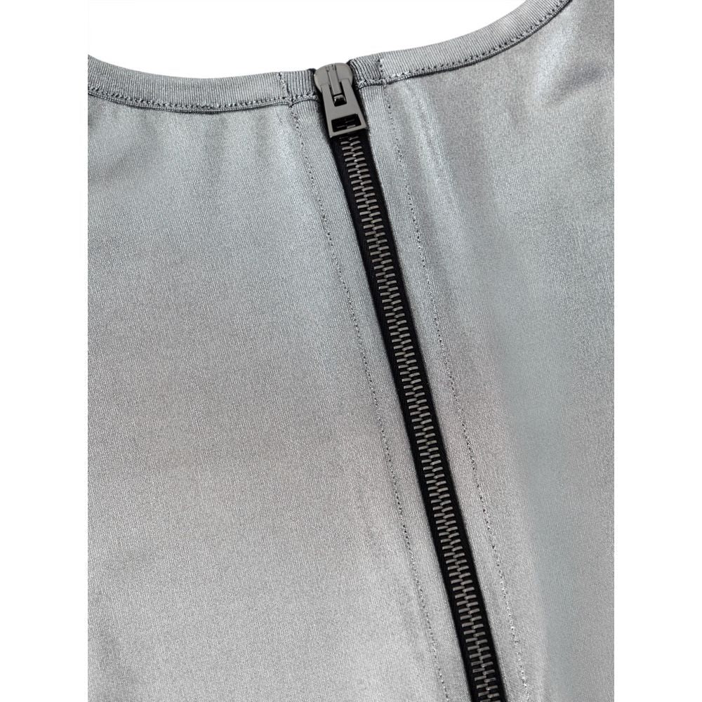 T-Shirt by Tom Ford for women in viscose gray & silver features an on trend silhouette, perfectly showcasing a on trend and round neckline for an elevated aesthetic.