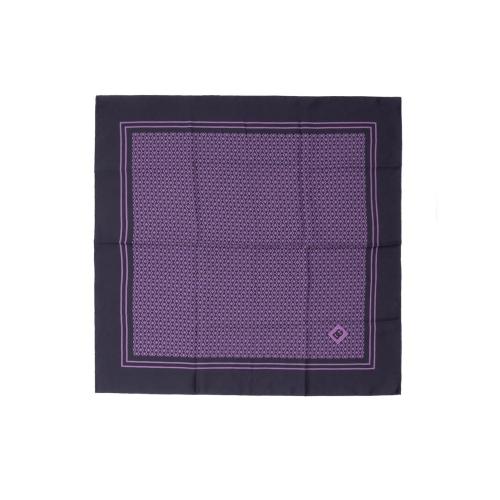 Handkerchief by Dolce & Gabbana for men in silk twill purple & print features an refined design from the Silk Twill Handkerchief collection, presenting a refined finish with refined refined details.