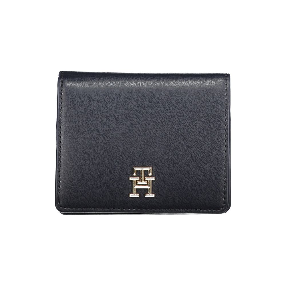 Wallet by Tommy Hilfiger for women in polyethylene blue presents a streamlined silhouette, showcasing the sophisticated design of the Polyethylene Wallet collection with functional coin-purse.