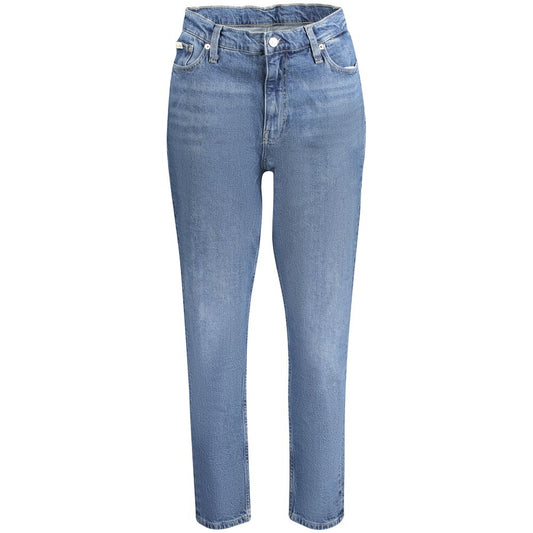 Jeans by Calvin Klein for women in cotton blue presents a refined pantology silhouette, artfully defined by a refined pantology mom, long, and a sophisticated .
