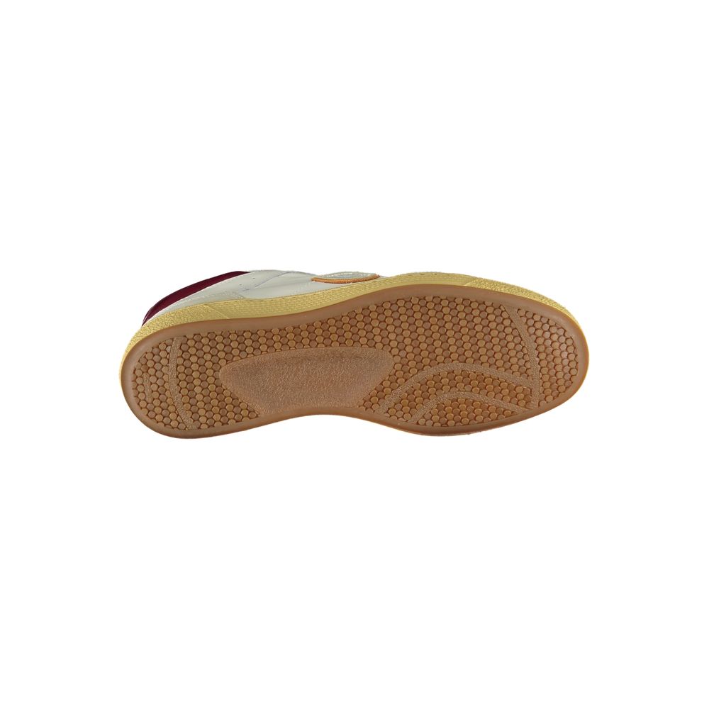 Sneakers by Blauer for men in polyester polyethylene leather white presents a sumptuous silhouette as Men's Casual Polyester Polyethylene Leather Sneakers, expertly defined by a sumptuous casual style for a sumptuous, high-fashion look.