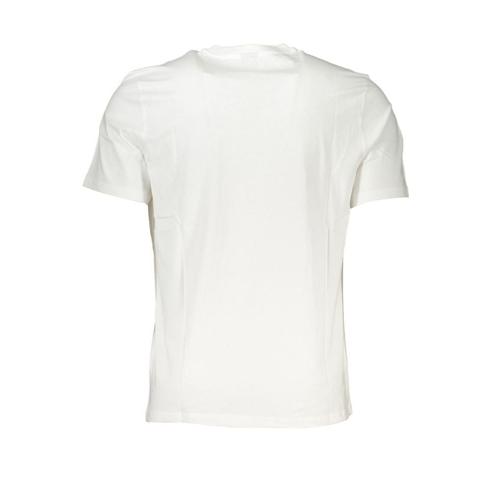 T-Shirt by North Sails for men in cotton white & print showcases a chic silhouette, artfully detailed with a chic crew neckline and for a chic finish.