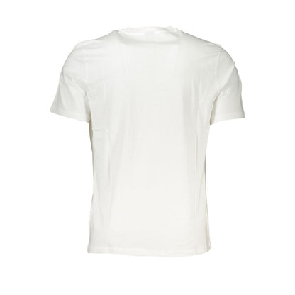 T-Shirt by North Sails for men in cotton white & print showcases a chic silhouette, artfully detailed with a chic crew neckline and for a chic finish.