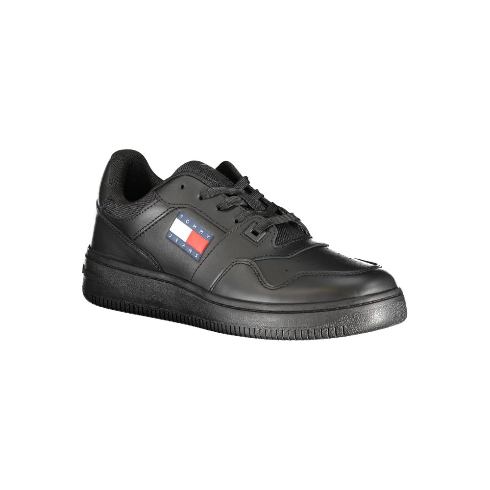 Sneakers by Tommy Hilfiger for women in polyester black presents a sumptuous silhouette, artfully capturing the essence of the Women's Fashion Polyester Sneakers with its sumptuous fashion style design.