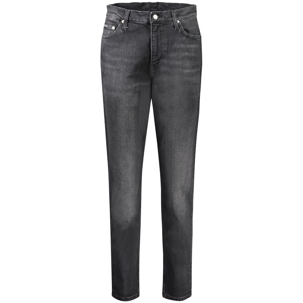 Jeans by Calvin Klein for women in stretch denim cotton black features an refined tailoring silhouette, showcasing a premium relaxed-fit & mom with a high rise and long cut for a refined tailoring look.