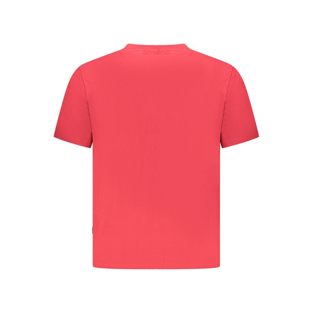 T-Shirt by Pepe Jeans for men in cotton red showcases a dramatic silhouette, elegantly detailed with a dramatic and for a truly dramatic finish.