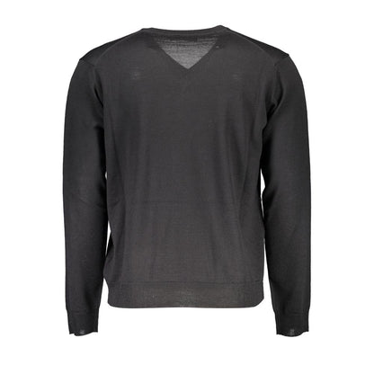 Sweatshirt by Romeo Gigli for men in lana wool black features an provocated silhouette, detailed with a provocated and a refined for a sophisticated aesthetic.