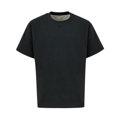 T-Shirt by Bottega Veneta for men in cotton gray features an edgy silhouette, meticulously detailed with a sophisticated and for a truly edgy finish.
