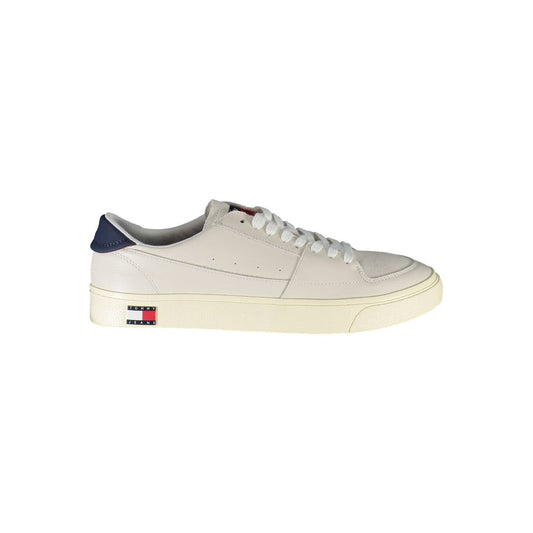 Sneakers by Tommy Hilfiger for men in polyester polyethylene leather white features an sumptuous design from the Men's Fashion Polyester Polyethylene Leather Sneakers collection, highlighting a sumptuous fashion style for a premium, high-fashion look.