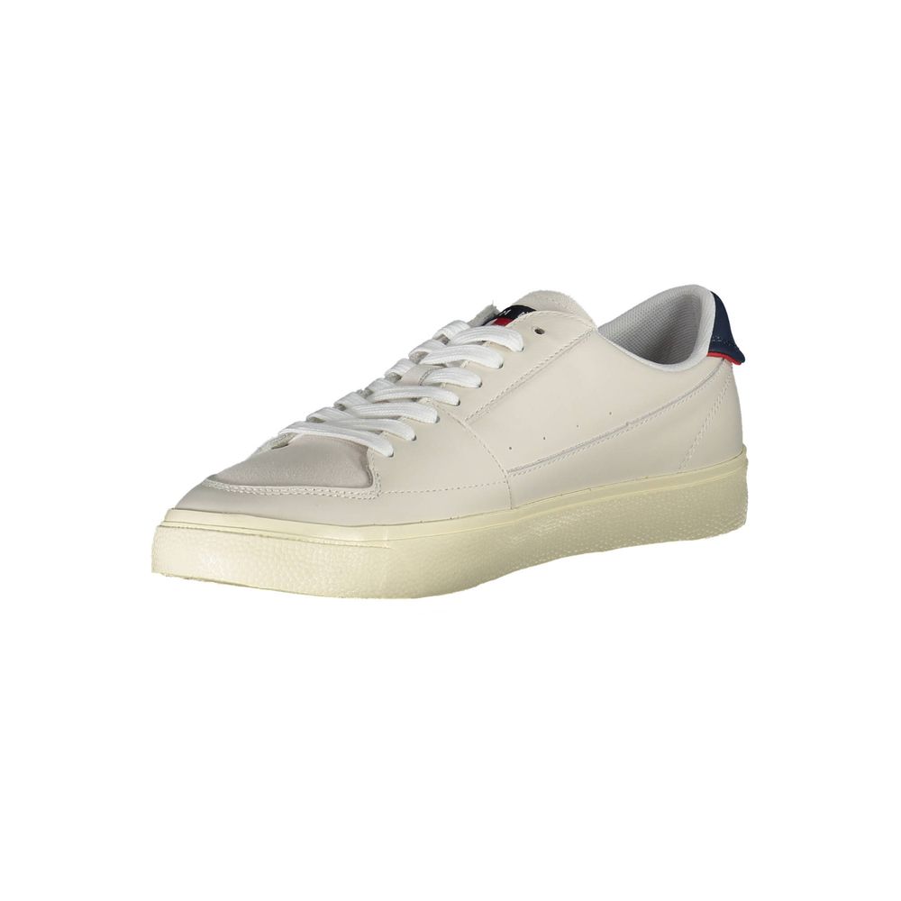 Sneakers by Tommy Hilfiger for men in polyester polyethylene leather white features a sumptuous design, perfectly showcasing the sumptuous fashion style of this Men's Fashion Polyester Polyethylene Leather Sneakers.