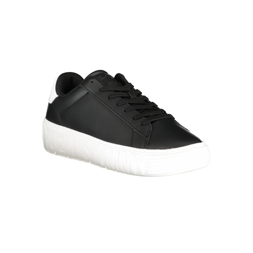 Sneakers by Tommy Hilfiger for men in polyester polyethylene leather black features an sumptuous design from the Men's Casual Polyester Polyethylene Leather Sneakers collection, highlighting a sumptuous casual style for a premium, high-fashion look.