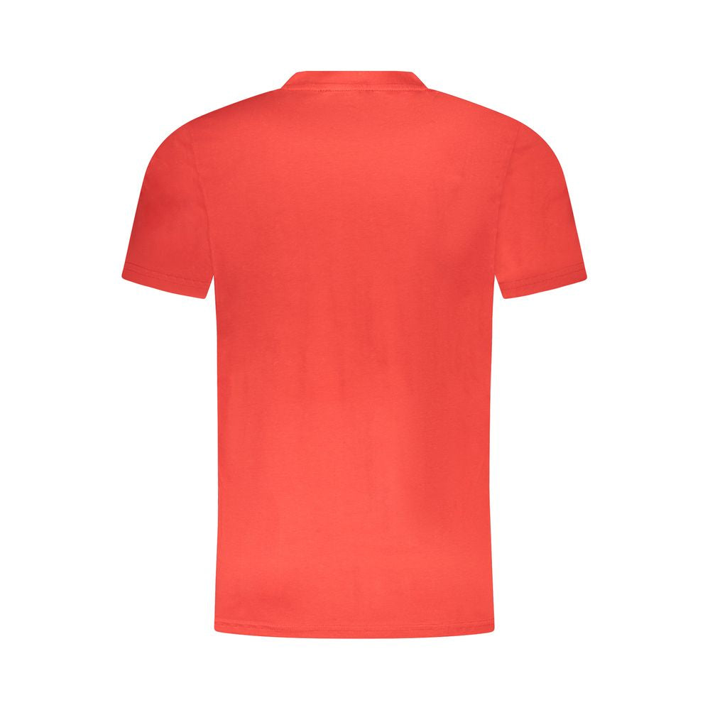 T-Shirt by Cavalli Class for men in cotton red & print features an on trend silhouette, perfectly showcasing a on trend and for an elevated aesthetic.