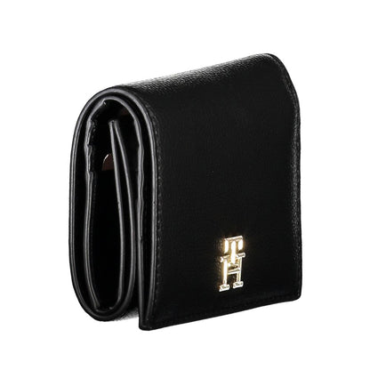Wallet by Tommy Hilfiger for women in polyethylene black presents a streamlined silhouette, showcasing the sophisticated design of the Polyethylene Wallet collection with functional .