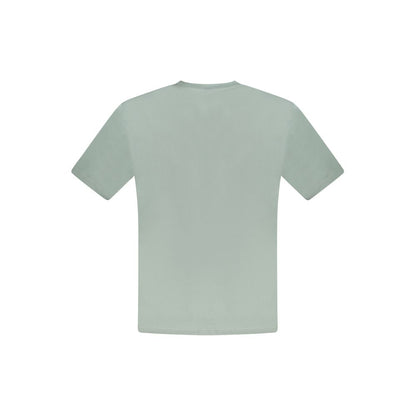 T-Shirt by North Sails for men in cotton green & print features an on trend silhouette, perfectly showcasing a on trend and crew neckline for an elevated aesthetic.