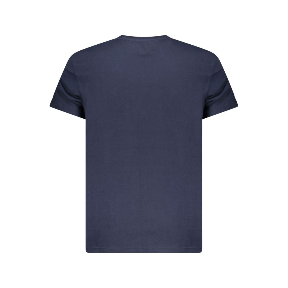 T-Shirt by Tommy Hilfiger for men in cotton blue showcases a unassuming silhouette, artfully detailed with a refined crew neckline and unassuming for a sophisticated, contemporary look.