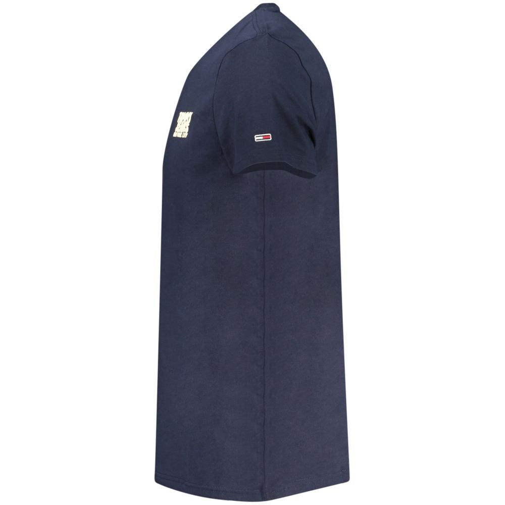 T-Shirt by Tommy Hilfiger for men in cotton blue showcases a fashionable silhouette, elegantly detailed with a fashionable and for a sophisticated, high-fashion look.