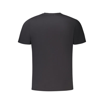 T-Shirt by North Sails for men in cotton black & print features an edgy silhouette, meticulously detailed with a sophisticated and for a truly edgy finish.